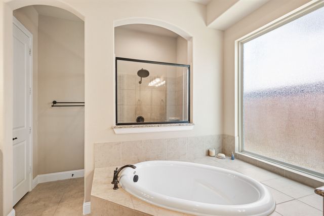 1125 Blue Lake Boulevard, Arlington, TX 76005