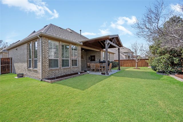 1125 Blue Lake Boulevard, Arlington, TX 76005