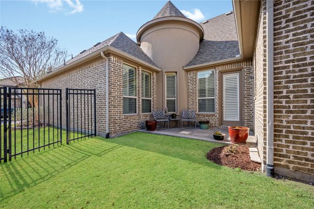 1125 Blue Lake Boulevard, Arlington, TX 76005