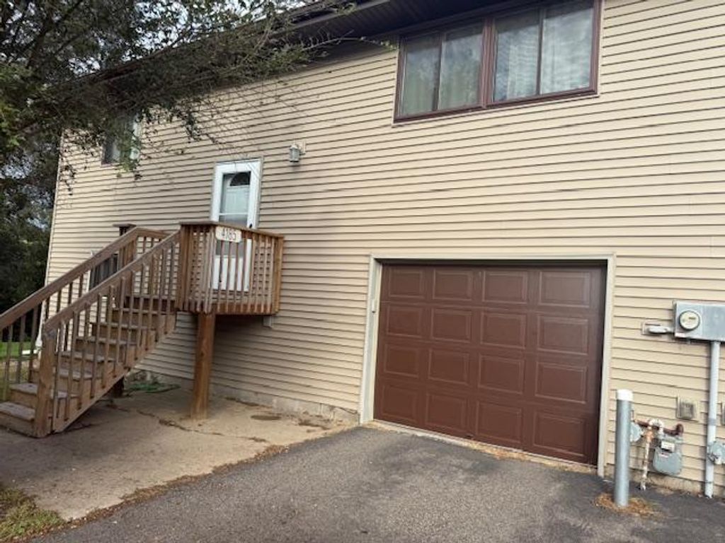 4185 Austin Street NE, Blaine, MN 55014