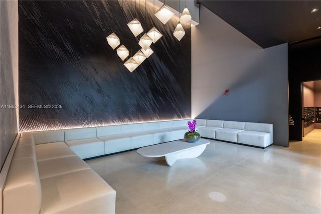 151 SE 1st St 1709, Miami, FL 33131