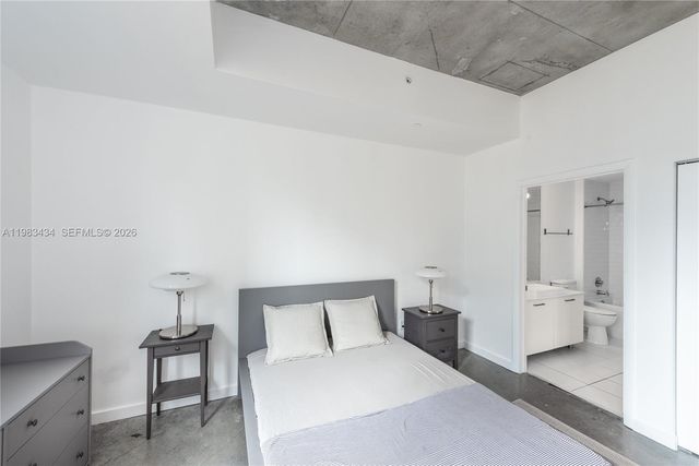 151 SE 1st St 1709, Miami, FL 33131