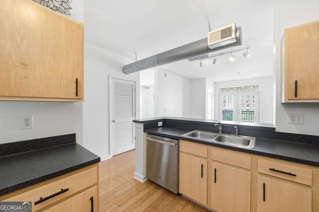 800 Peachtree Street NE APT 1512, Atlanta, GA 30308