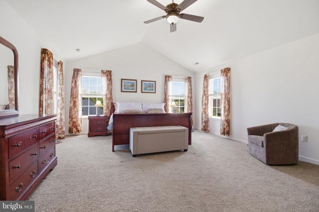 14 SAINT RICHARDS CT, Stafford, VA 22556