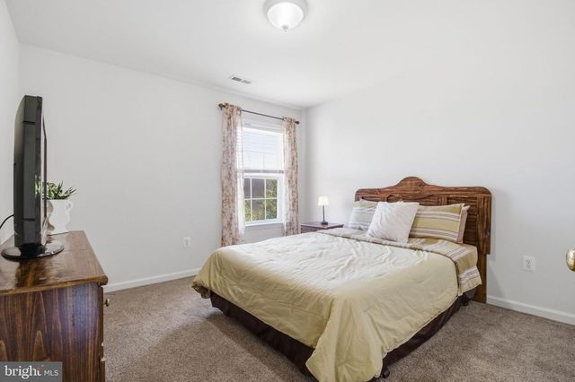 14 SAINT RICHARDS CT, Stafford, VA 22556
