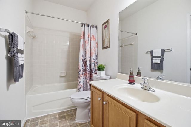 14 SAINT RICHARDS CT, Stafford, VA 22556