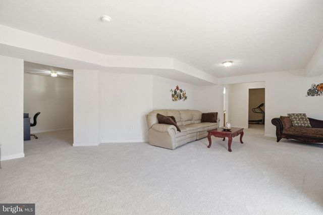 14 SAINT RICHARDS CT, Stafford, VA 22556