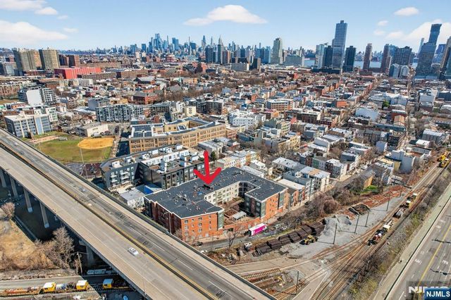 443 2nd Street 406, Jersey City, NJ 07302