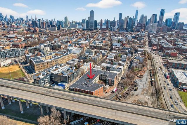 443 2nd Street 406, Jersey City, NJ 07302