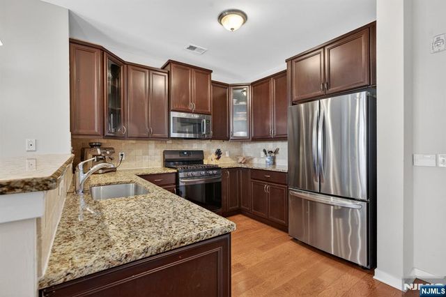 443 2nd Street 406, Jersey City, NJ 07302