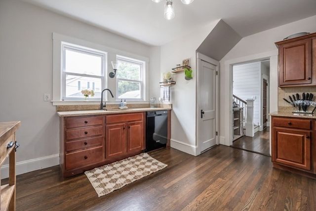 29 Maitland, Milton, MA 02186