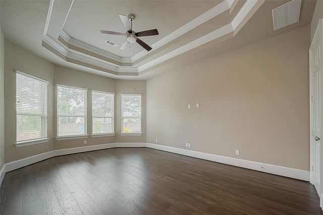 115 N Winter Sunrise Circle, Tomball, TX 77375