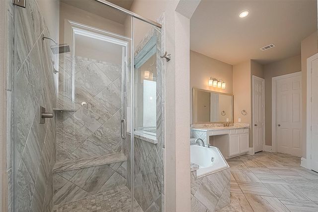 115 N Winter Sunrise Circle, Tomball, TX 77375
