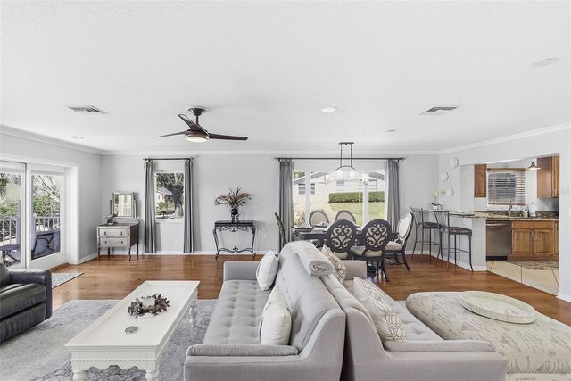 2404 WAYCROSS AVENUE, Eustis, FL 32726