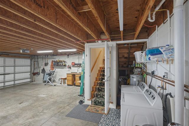 2404 WAYCROSS AVENUE, Eustis, FL 32726