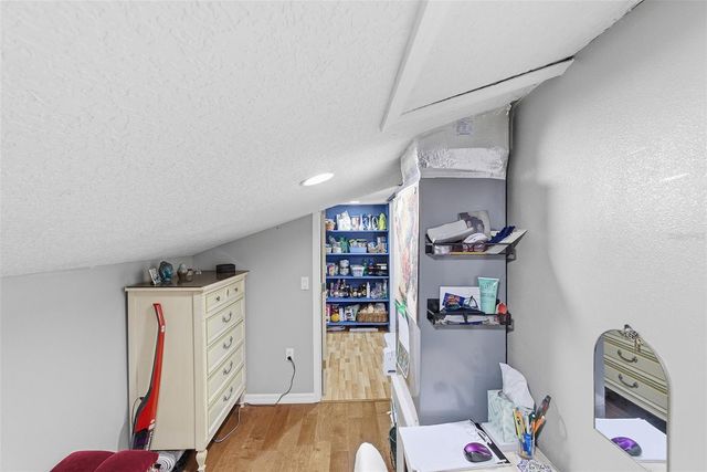 2404 WAYCROSS AVENUE, Eustis, FL 32726