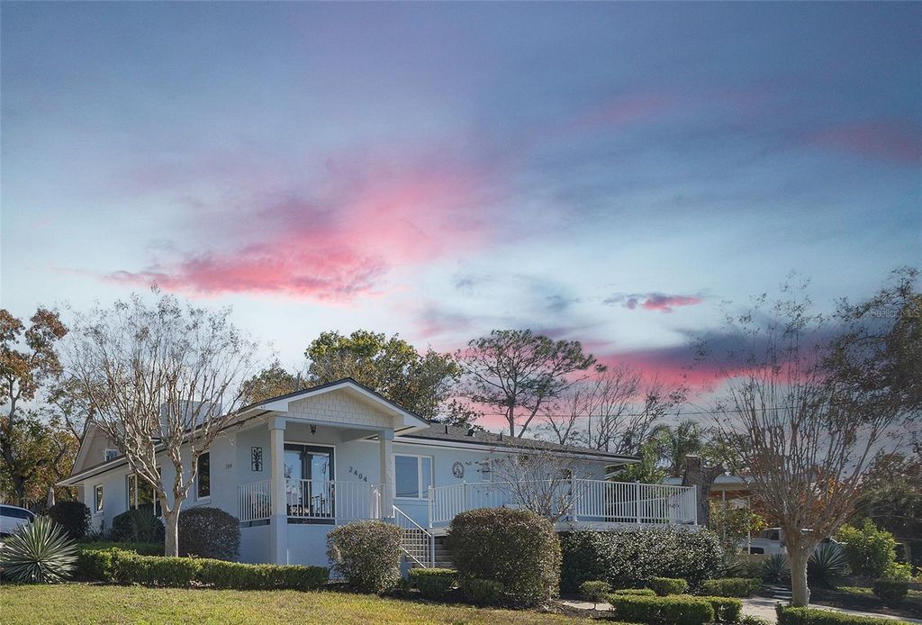 2404 WAYCROSS AVENUE, Eustis, FL 32726