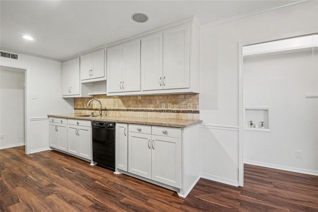 2905 Arcadia Lane, Carrollton, TX 75007