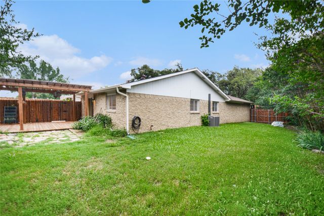 2905 Arcadia Lane, Carrollton, TX 75007