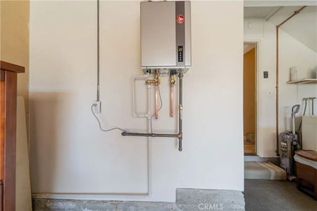 1971 Pine, La Habra, CA 90631