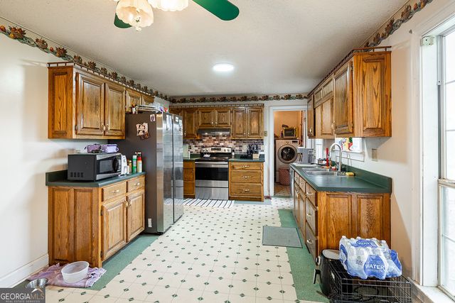 2356 Stone Drive, Comer, GA 30629