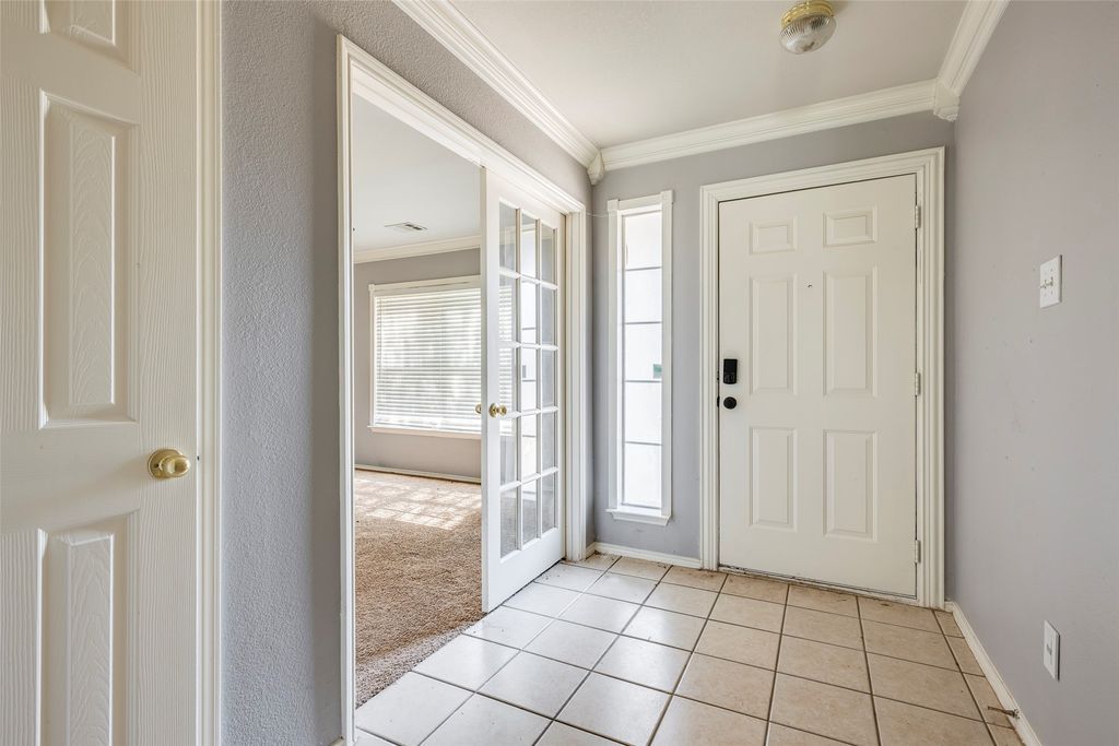 812 Jockey Club Lane, Fort Worth, TX 76179 — photo 2