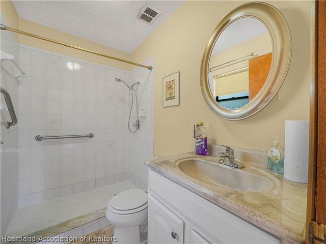 2404 N Cochrane Road, Avon Park, FL 33825