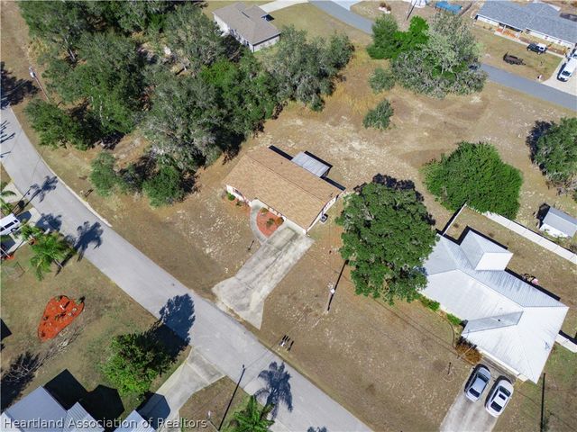 2404 N Cochrane Road, Avon Park, FL 33825