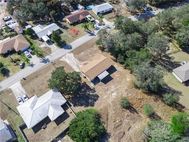 2404 N Cochrane Road, Avon Park, FL 33825