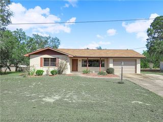 2404 N Cochrane Road, Avon Park, FL 33825