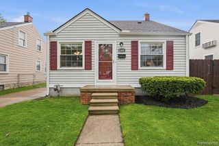 22440 California Street, Saint Clair Shores, MI 48080
