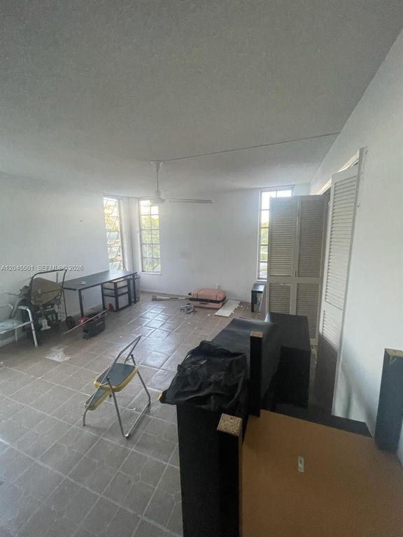 3090 N Course Drive 401, Pompano Beach, FL 33069