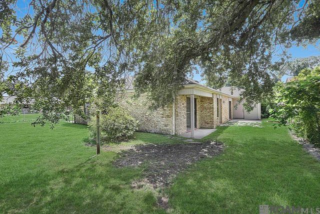 1127 Brookhollow Dr, Baton Rouge, LA 70810
