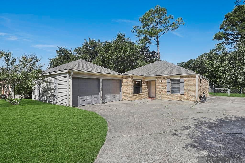 1127 Brookhollow Dr, Baton Rouge, LA 70810