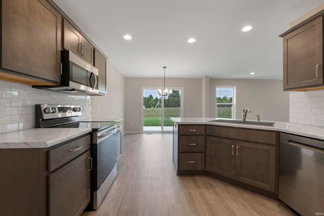 359 Lago Court, Fort Wayne, IN 46818