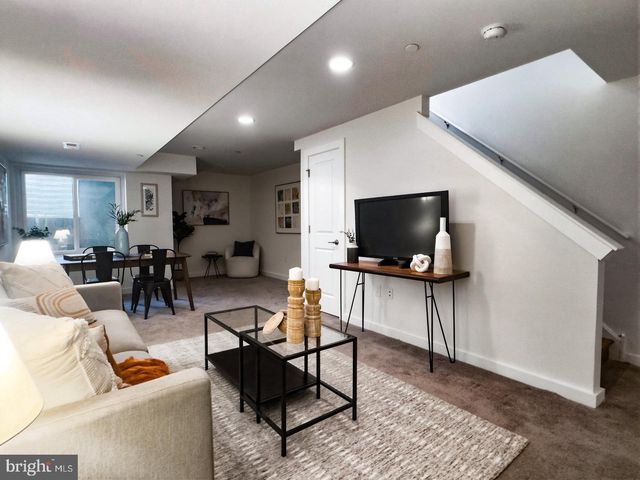 1643 N RANDOLPH ST, Philadelphia, PA 19122