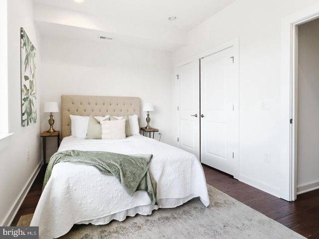 1643 N RANDOLPH ST, Philadelphia, PA 19122