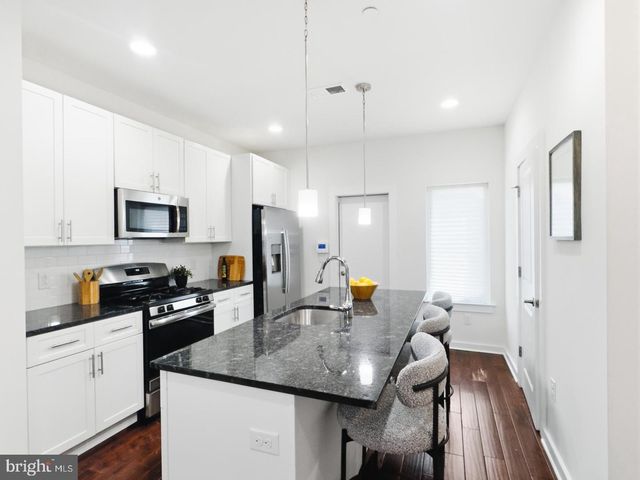 1643 N RANDOLPH ST, Philadelphia, PA 19122