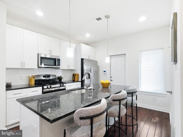 1643 N RANDOLPH ST, Philadelphia, PA 19122