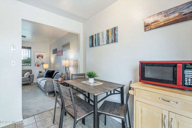 350 N Silverbell Rd Apt 137, Tucson, AZ 85745