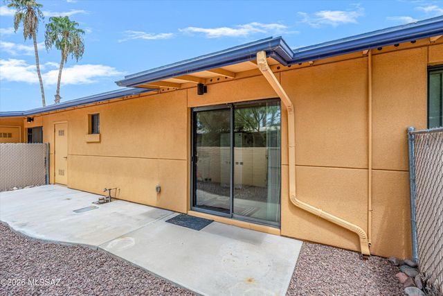 350 N Silverbell Rd Apt 137, Tucson, AZ 85745