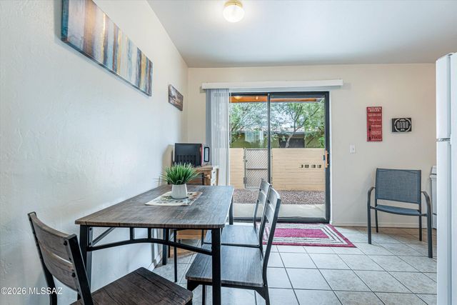 350 N Silverbell Rd Apt 137, Tucson, AZ 85745