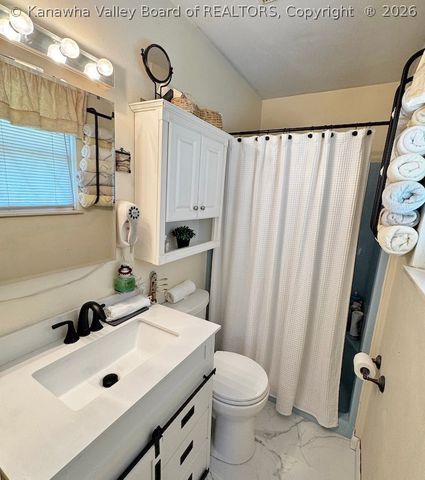 48 Spruce Lane, Poca, WV 25159