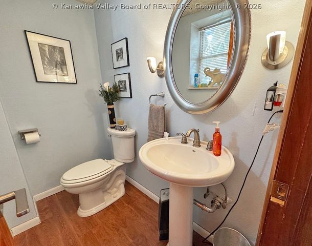 48 Spruce Lane, Poca, WV 25159