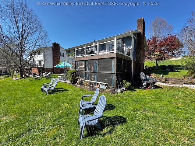 48 Spruce Lane, Poca, WV 25159