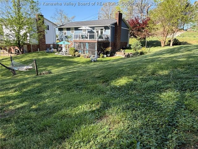 48 Spruce Lane, Poca, WV 25159