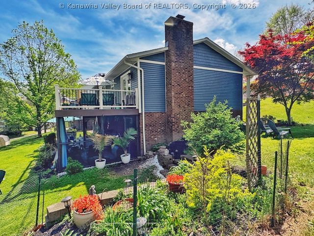 48 Spruce Lane, Poca, WV 25159