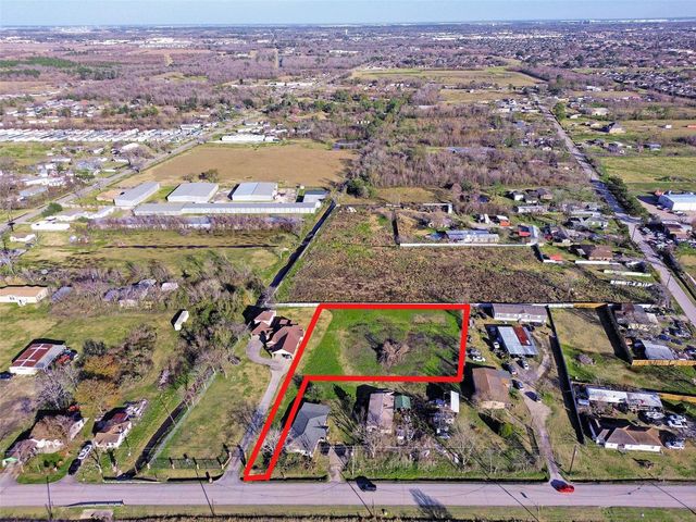 5410 Wade Road, Baytown, TX 77521