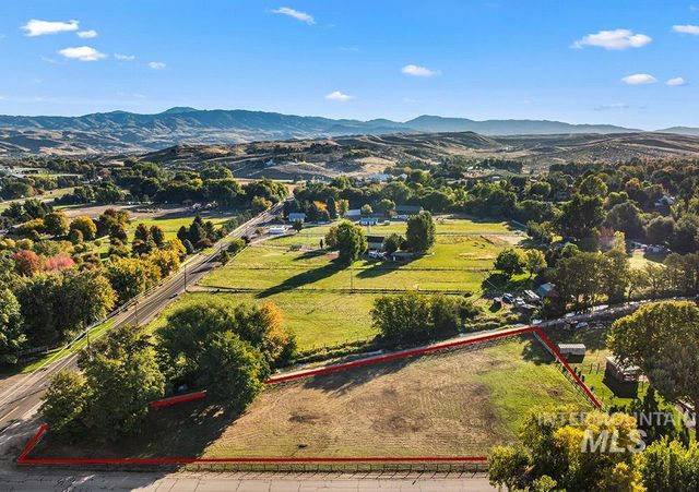 2788 N Rocket Bar Road, Eagle, ID 83616