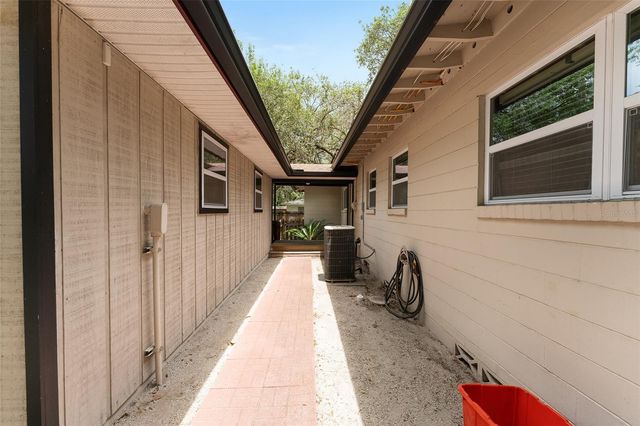3826 SW 2ND AVENUE, Gainesville, FL 32607